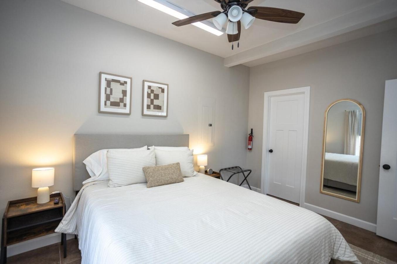 Tiny Home With Hot Tub Near Ft Leonard Wood! Waynesville Buitenkant foto