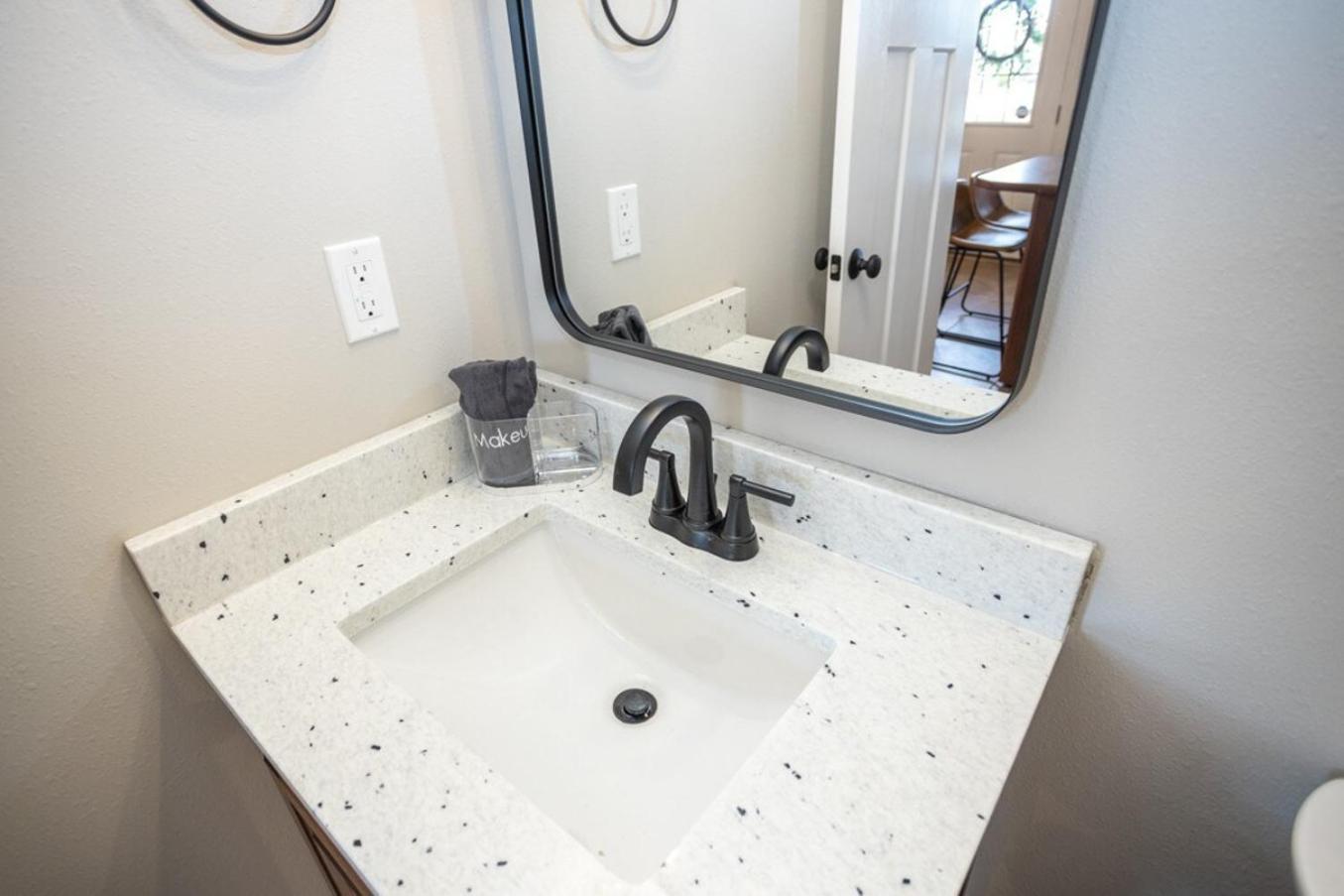 Tiny Home With Hot Tub Near Ft Leonard Wood! Waynesville Buitenkant foto