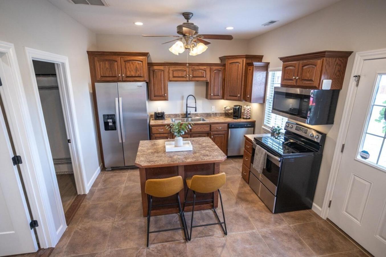 Tiny Home With Hot Tub Near Ft Leonard Wood! Waynesville Buitenkant foto