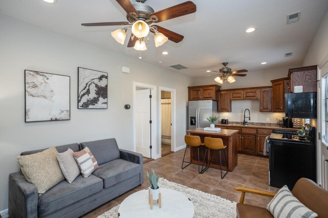 Tiny Home With Hot Tub Near Ft Leonard Wood! Waynesville Buitenkant foto